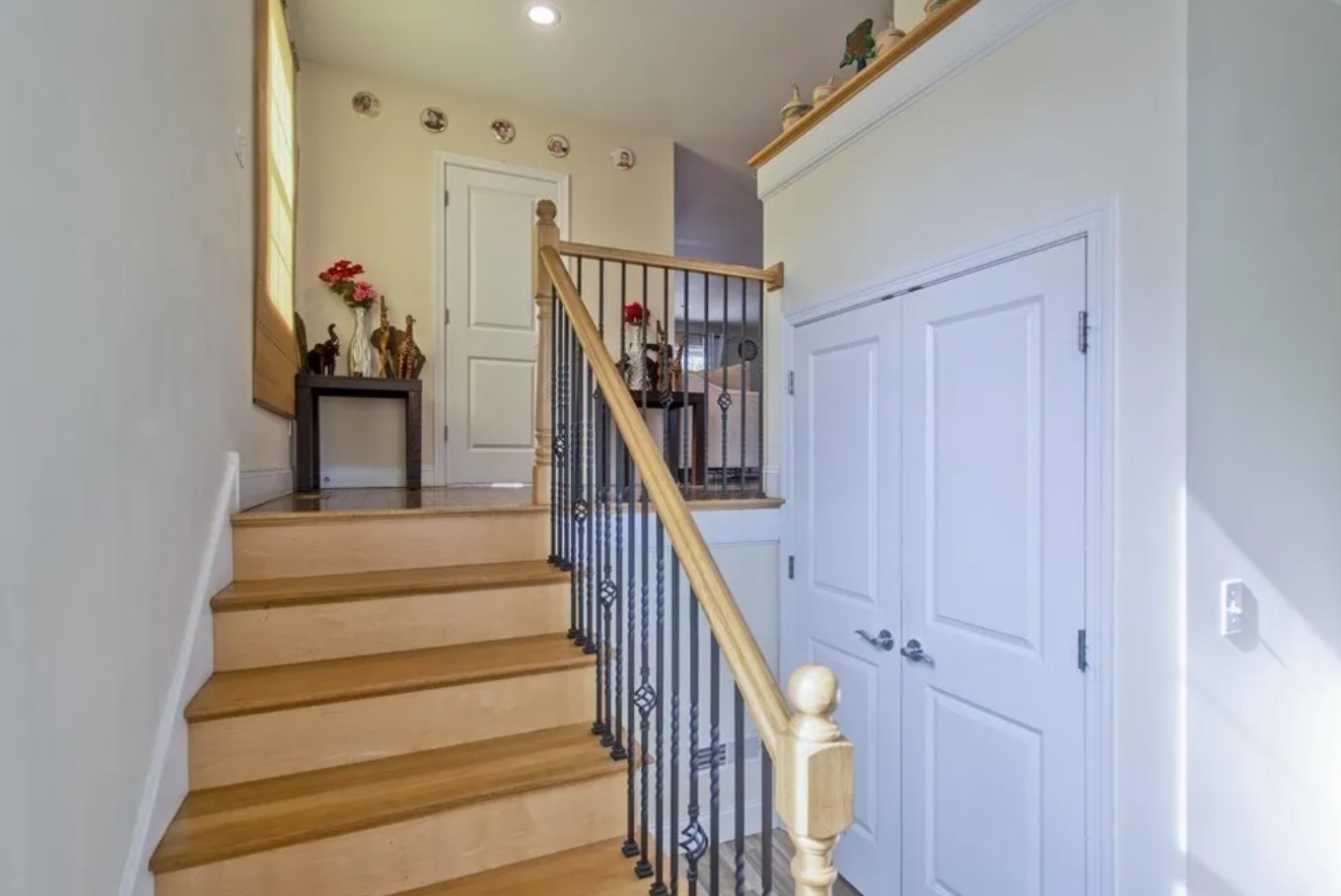 1 Bedroom 1 Private  Bathroom -Shared Space